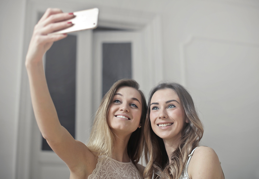 SPARK AR BANS FILTERS TO PROMOTE MENTAL WELLBEING FOR USERS